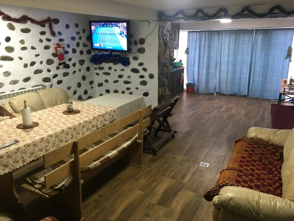Appartement Casa Pelerinului à Capatineni-Paminteni Extérieur photo